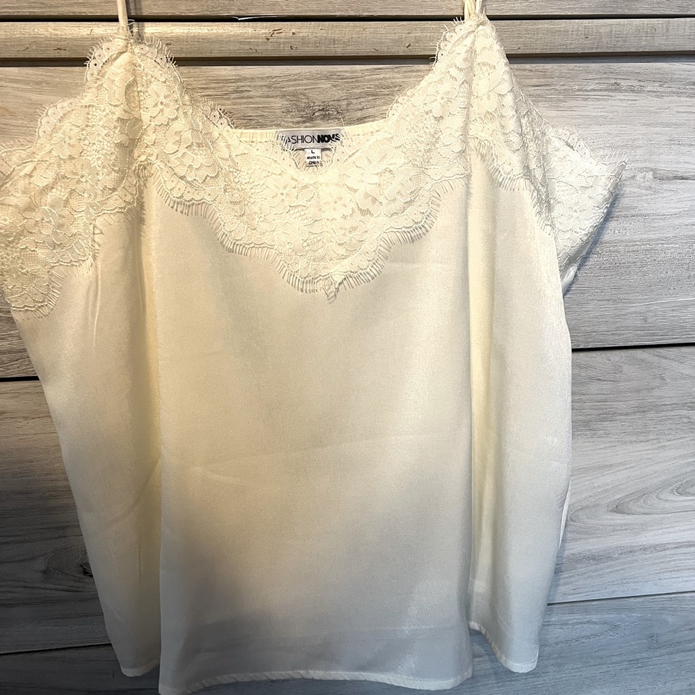 White crème tank top
